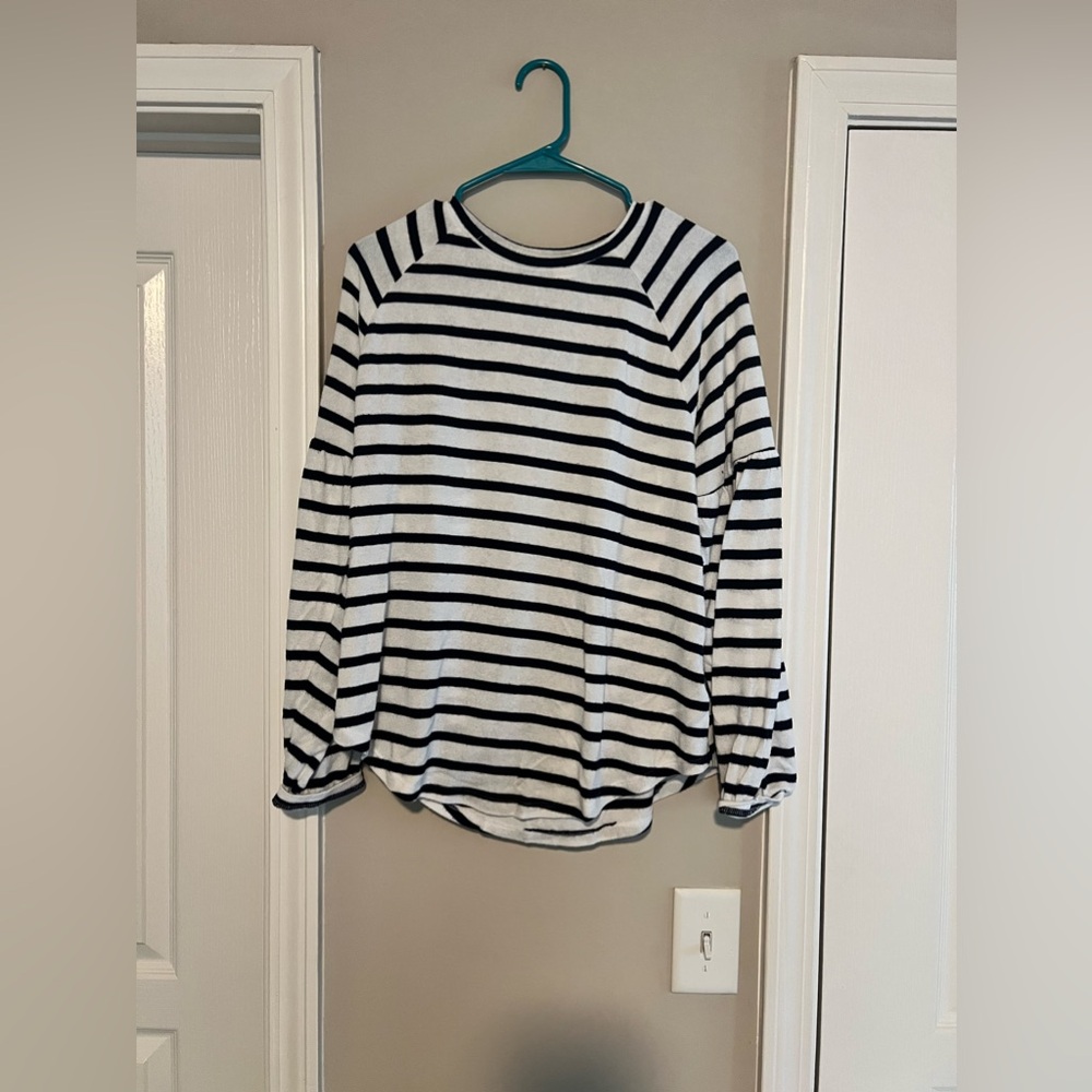 Old Navy Stripped Shirt